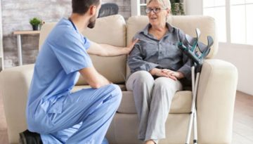 الرعاية الصحية المنزلية للجميع .. مع الفريق الطبي المتنقل