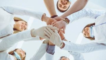 ما هو مدى تأهيل الممرضين والممرضات لخدمات الفريق الطبي المتنقل ؟